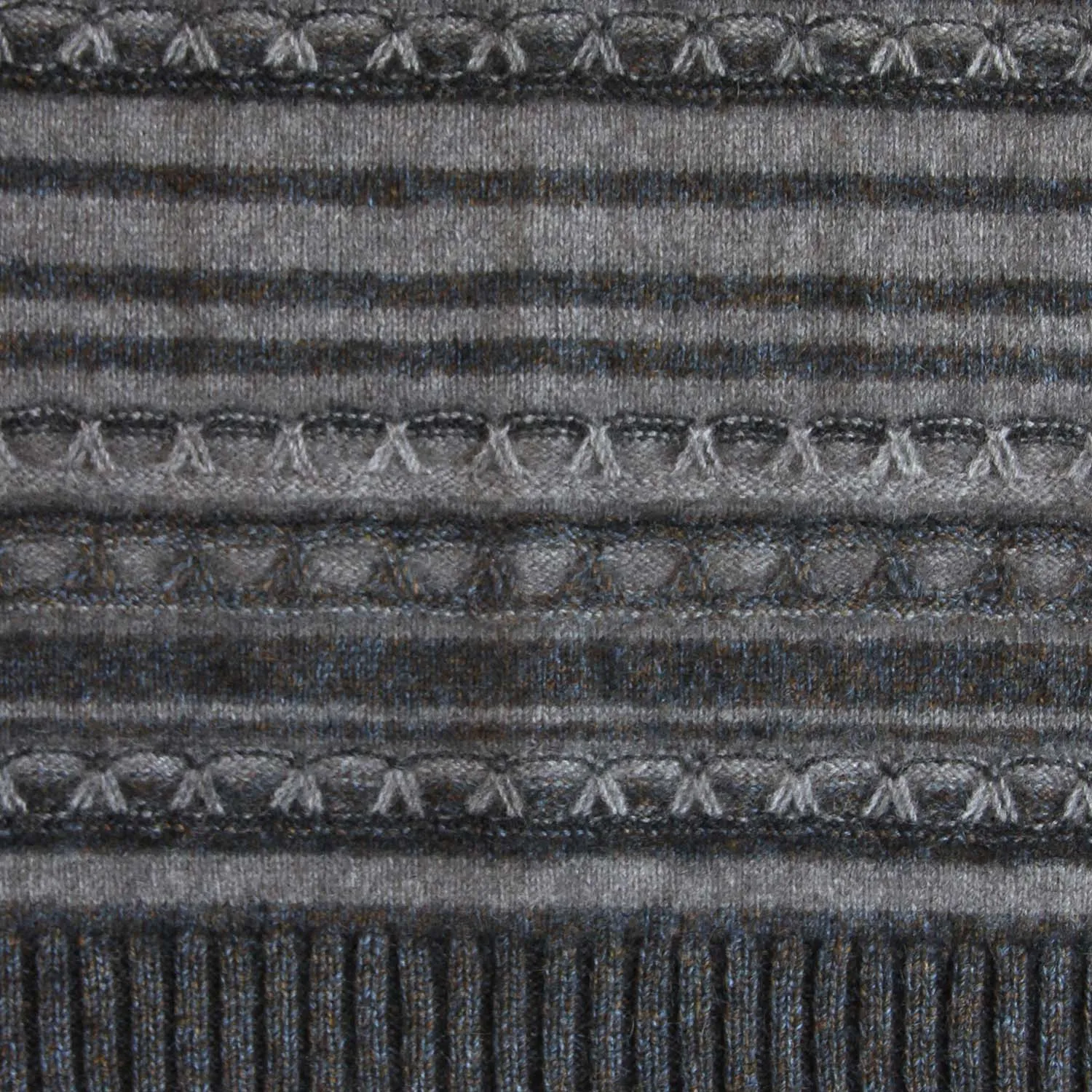 ARTISAN SWEATER