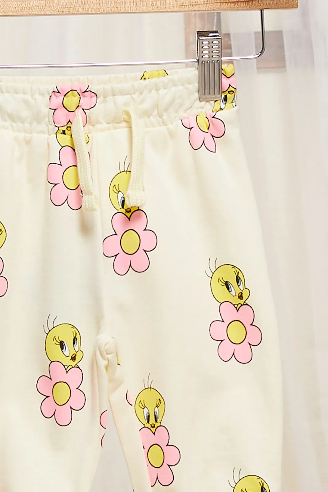 Infant Girls Yellow Tweety Printed Active Pants