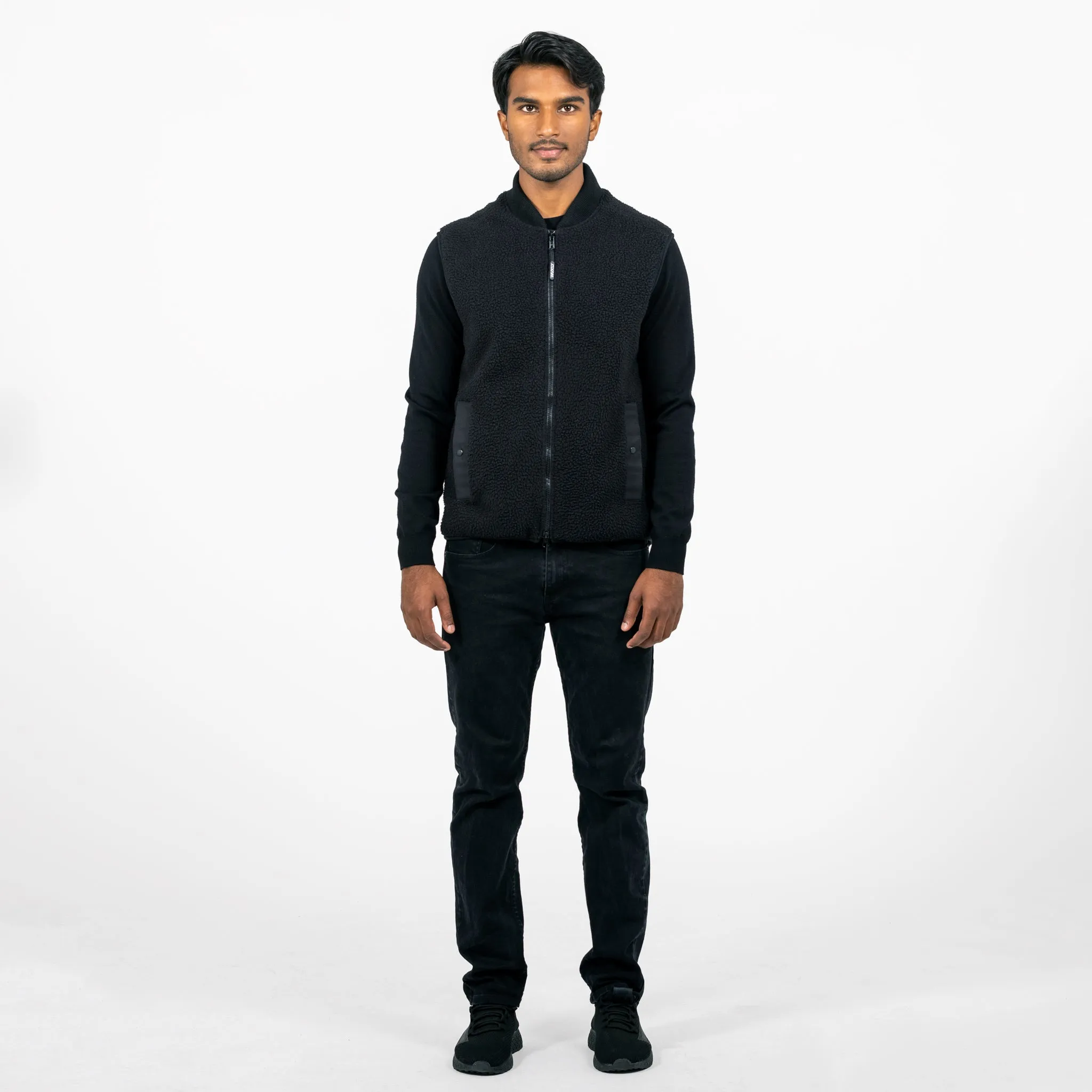 Sutton Vest Jet Black